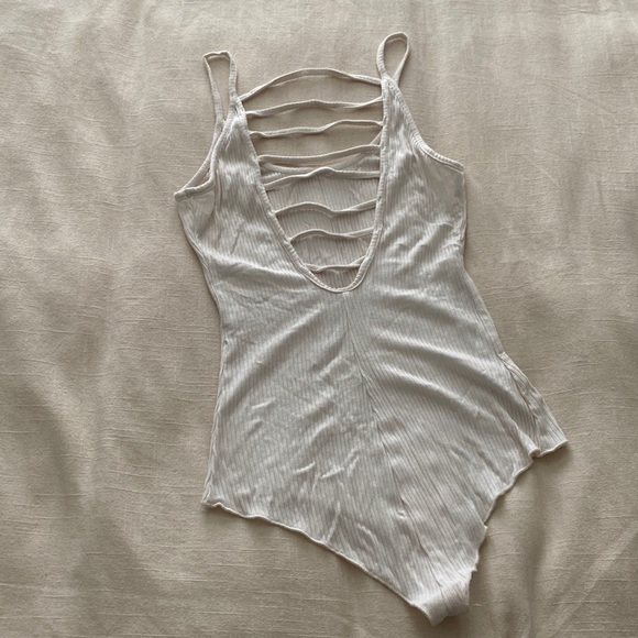 Emma & Sam bodysuit - Picture 4 of 6